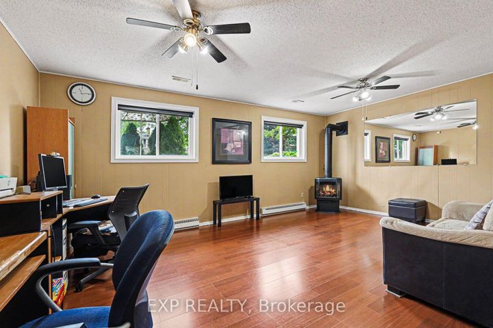 Photo 18 at 47 Langholm Crescent, Nepean (Pheasant Run), Ottawa