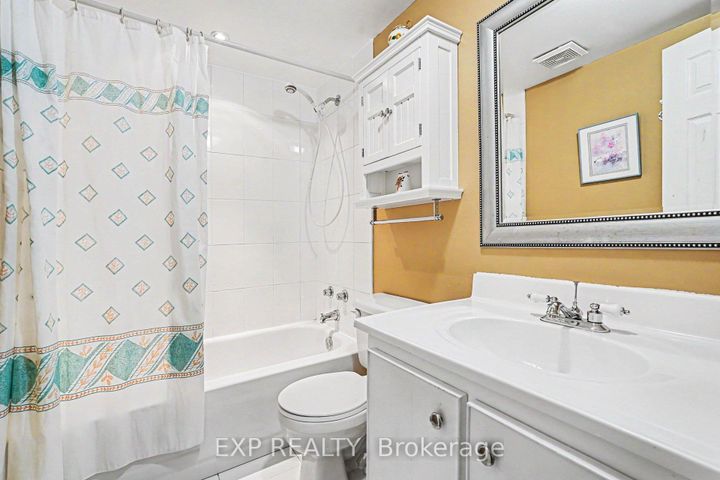 Photo 22 at 47 Langholm Crescent, Nepean (Pheasant Run), Ottawa