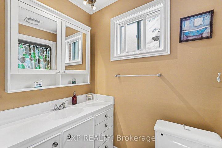 Photo 25 at 47 Langholm Crescent, Nepean (Pheasant Run), Ottawa
