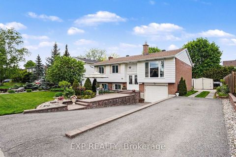 Photo 1 at 47 Langholm Crescent, Nepean (Pheasant Run), Ottawa