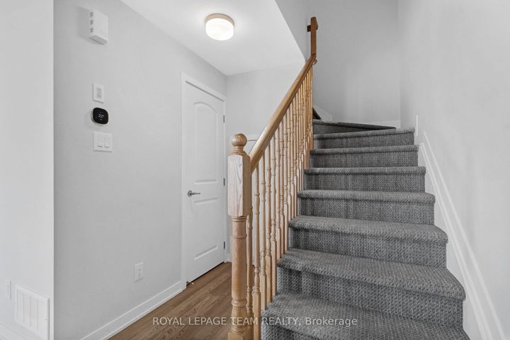 Photo 12 at 416 Parnian Private, Nepean (Half Moon Bay), Ottawa