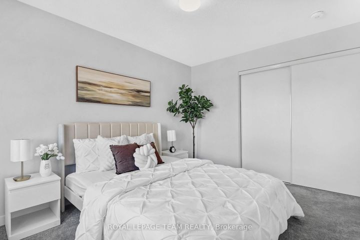 Photo 13 at 416 Parnian Private, Nepean (Half Moon Bay), Ottawa