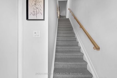 Photo 3 at 416 Parnian Private, Nepean (Half Moon Bay), Ottawa