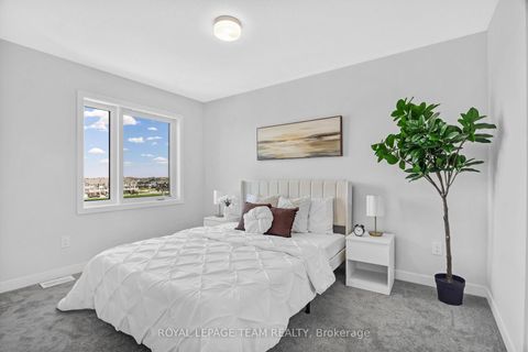 Photo 14 at 416 Parnian Private, Nepean (Half Moon Bay), Ottawa