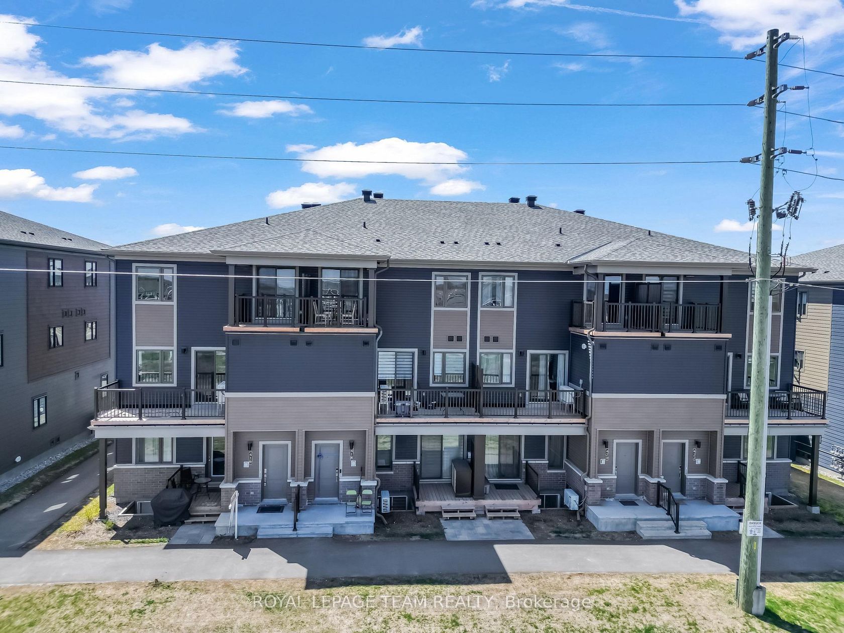 416 Parnian Private, Nepean (Half Moon Bay), Ottawa 