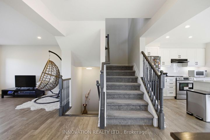 Photo 17 at 120 Kyanite Lane, Nepean (Heritage Park), Ottawa