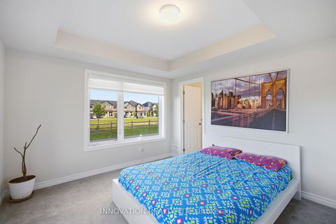 Photo 5 at 120 Kyanite Lane, Nepean (Heritage Park), Ottawa