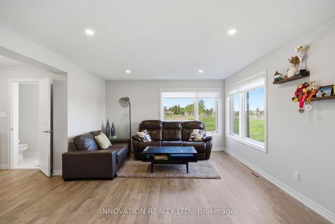 Photo 9 at 120 Kyanite Lane, Nepean (Heritage Park), Ottawa