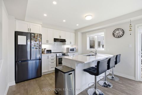 Photo 12 at 120 Kyanite Lane, Nepean (Heritage Park), Ottawa