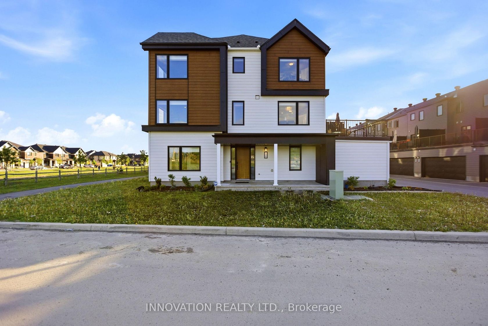 120 Kyanite Lane, Nepean (Heritage Park), Ottawa 