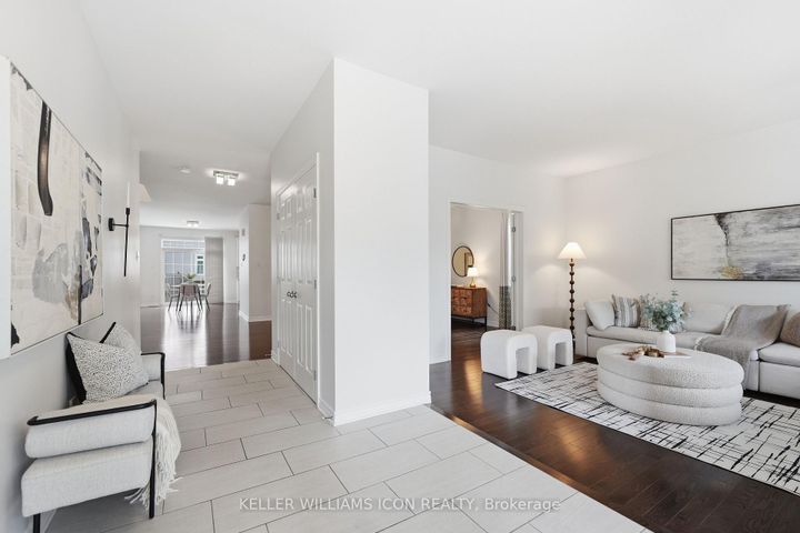 Photo 2 at 101 Brambling Way, Nepean (Half Moon Bay), Ottawa