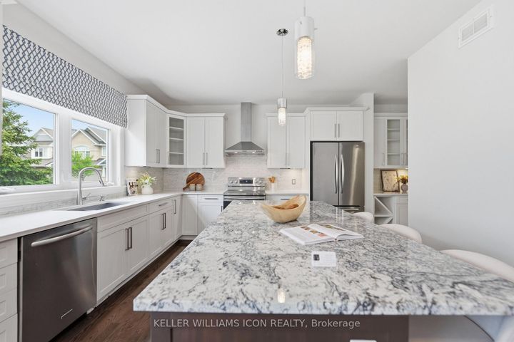 Photo 18 at 101 Brambling Way, Nepean (Half Moon Bay), Ottawa