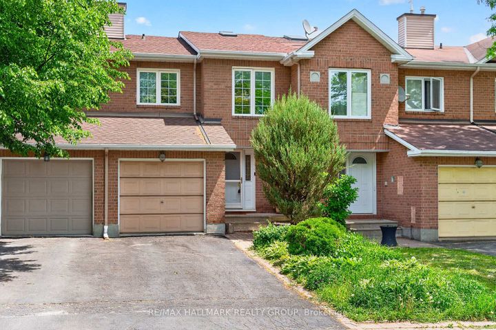 Photo 2 at 97 Flanders Street, Nepean (Cedargrove/Fraserdale), Ottawa