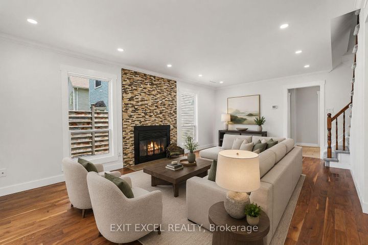 Photo 5 at 16 Lima Way, Nepean (Cedargrove/Fraserdale), Ottawa