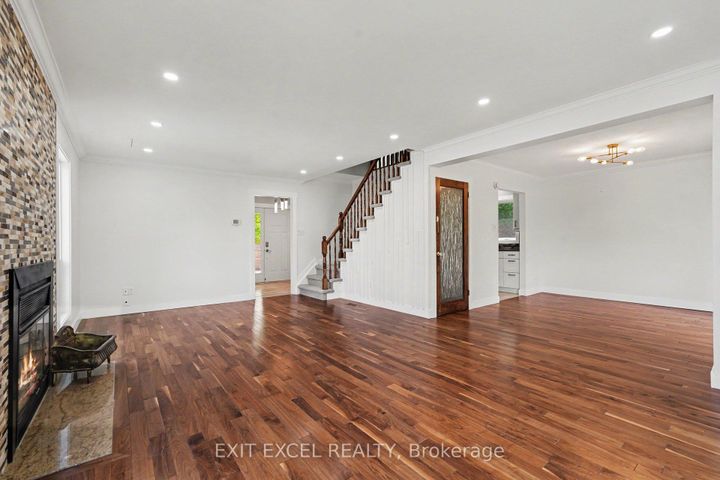 Photo 6 at 16 Lima Way, Nepean (Cedargrove/Fraserdale), Ottawa