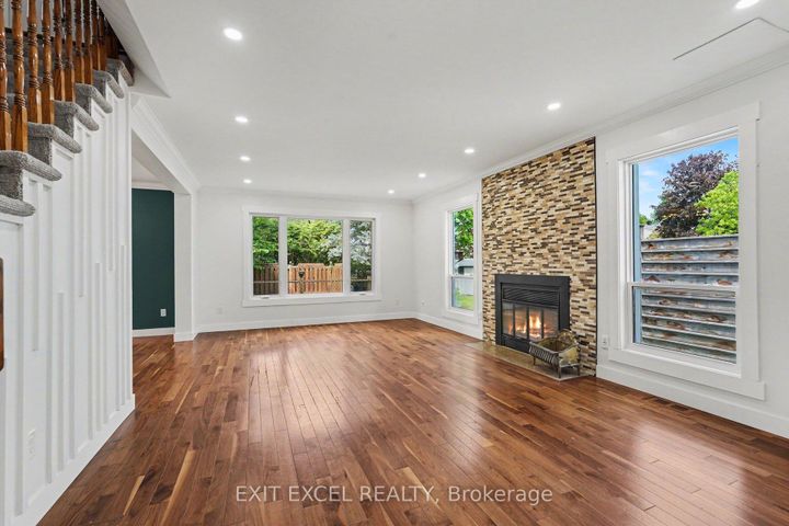 Photo 8 at 16 Lima Way, Nepean (Cedargrove/Fraserdale), Ottawa
