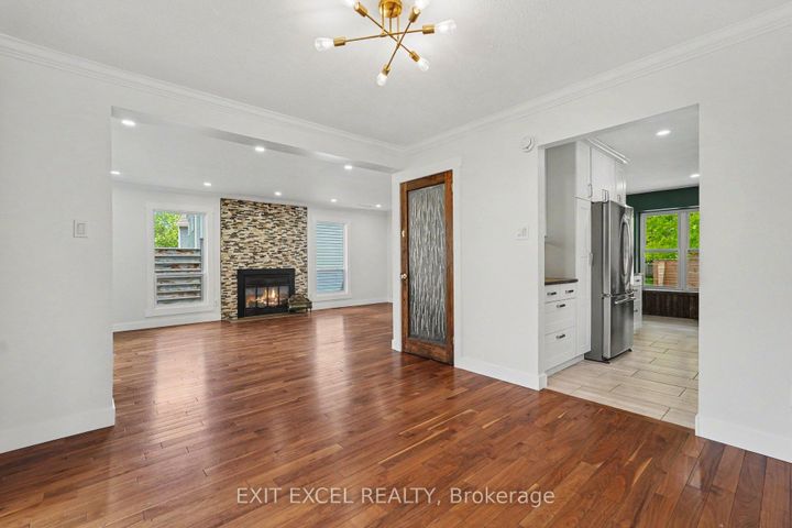 Photo 9 at 16 Lima Way, Nepean (Cedargrove/Fraserdale), Ottawa