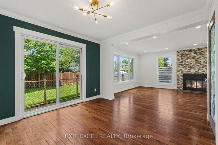 Photo 10 at 16 Lima Way, Nepean (Cedargrove/Fraserdale), Ottawa