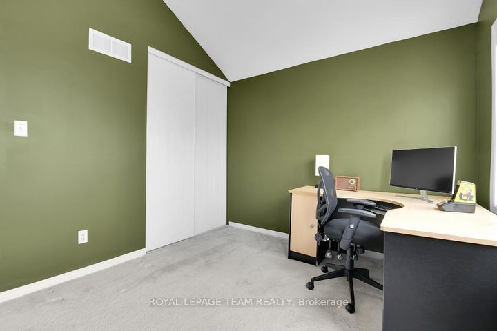 Photo 19 at 162 Redcliff Avenue, Nepean (Longfields), Ottawa