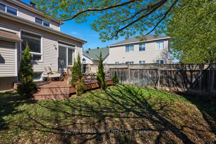 Photo 28 at 162 Redcliff Avenue, Nepean (Longfields), Ottawa