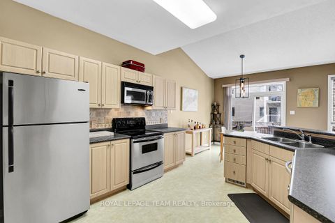 Photo 8 at 162 Redcliff Avenue, Nepean (Longfields), Ottawa