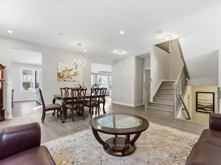 Photo 9 at 352 Cloyne Crescent, Nepean (Half Moon Bay), Ottawa