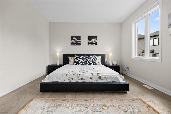 Photo 26 at 352 Cloyne Crescent, Nepean (Half Moon Bay), Ottawa
