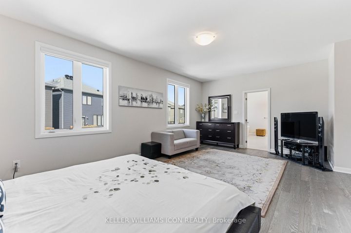 Photo 27 at 352 Cloyne Crescent, Nepean (Half Moon Bay), Ottawa