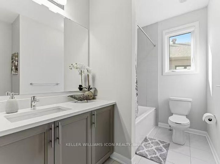 Photo 38 at 352 Cloyne Crescent, Nepean (Half Moon Bay), Ottawa