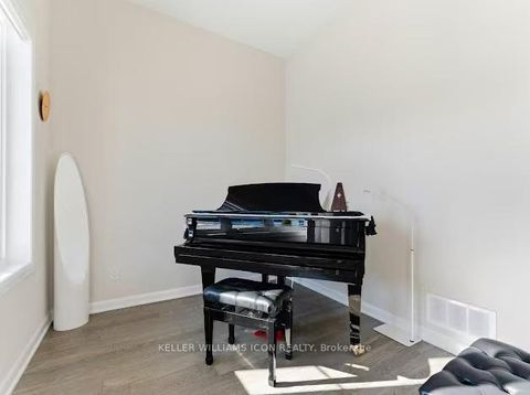 Photo 5 at 352 Cloyne Crescent, Nepean (Half Moon Bay), Ottawa