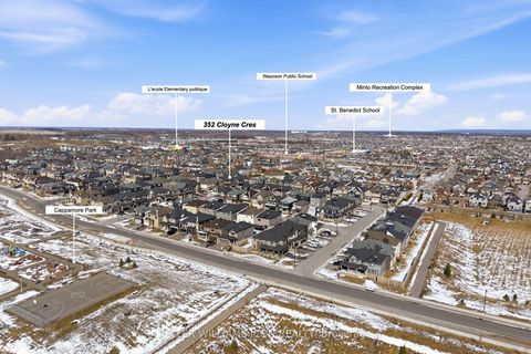 Photo 47 at 352 Cloyne Crescent, Nepean (Half Moon Bay), Ottawa