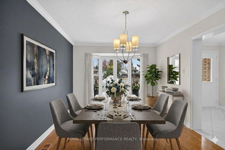 Photo 5 at 15 Hallowell Court, Nepean (Arlington Woods), Ottawa