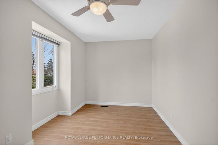 Photo 32 at 15 Hallowell Court, Nepean (Arlington Woods), Ottawa