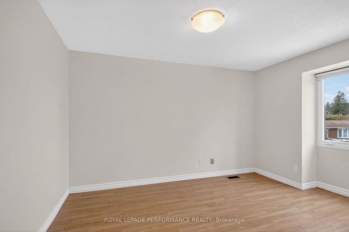 Photo 34 at 15 Hallowell Court, Nepean (Arlington Woods), Ottawa
