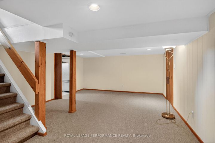 Photo 37 at 15 Hallowell Court, Nepean (Arlington Woods), Ottawa