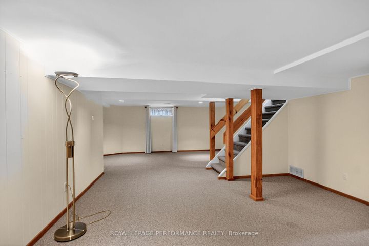Photo 38 at 15 Hallowell Court, Nepean (Arlington Woods), Ottawa