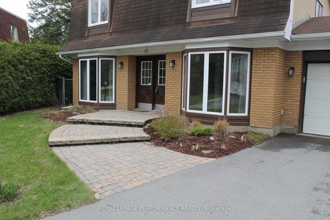 Photo 1 at 15 Hallowell Court, Nepean (Arlington Woods), Ottawa