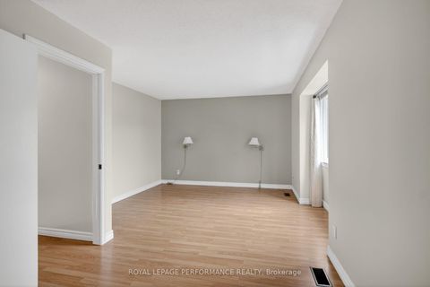 Photo 22 at 15 Hallowell Court, Nepean (Arlington Woods), Ottawa