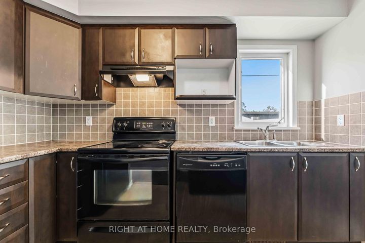 Photo 9 at 227 Keltie Private, Nepean (Longfields), Ottawa