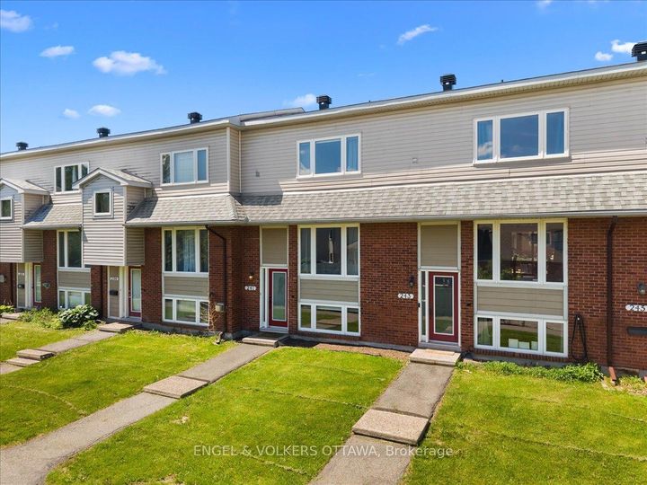 Photo 1 at 241 Monterey Drive, Nepean (Leslie Park), Ottawa