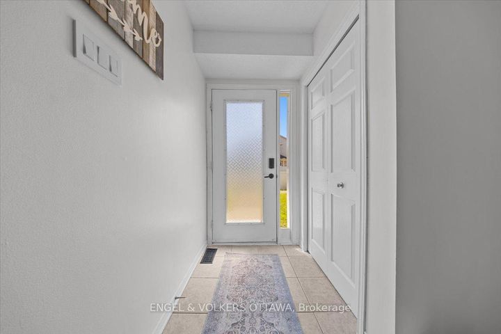 Photo 2 at 241 Monterey Drive, Nepean (Leslie Park), Ottawa