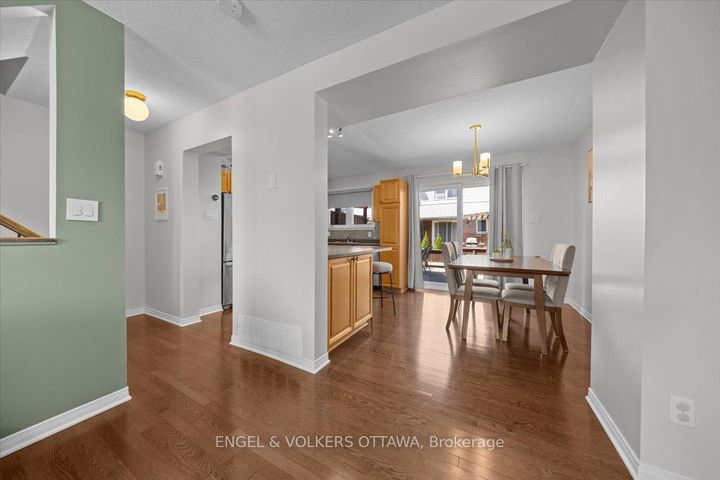 Photo 7 at 241 Monterey Drive, Nepean (Leslie Park), Ottawa