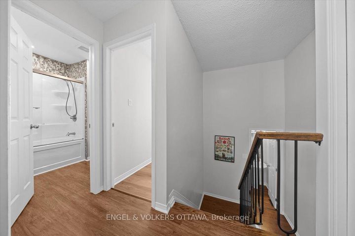Photo 19 at 241 Monterey Drive, Nepean (Leslie Park), Ottawa