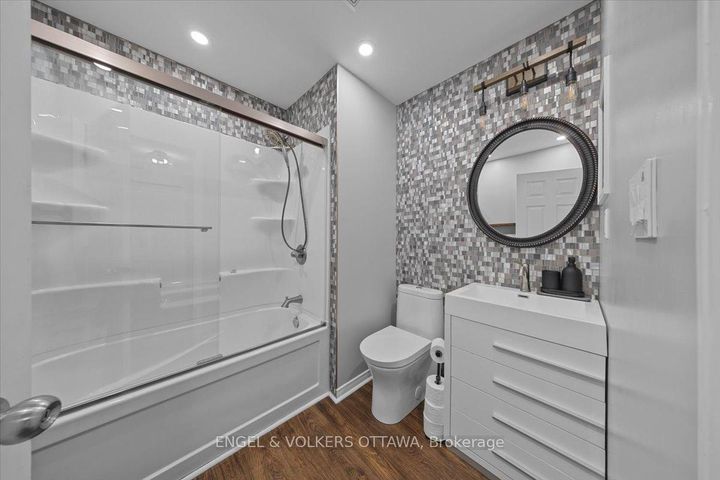 Photo 26 at 241 Monterey Drive, Nepean (Leslie Park), Ottawa