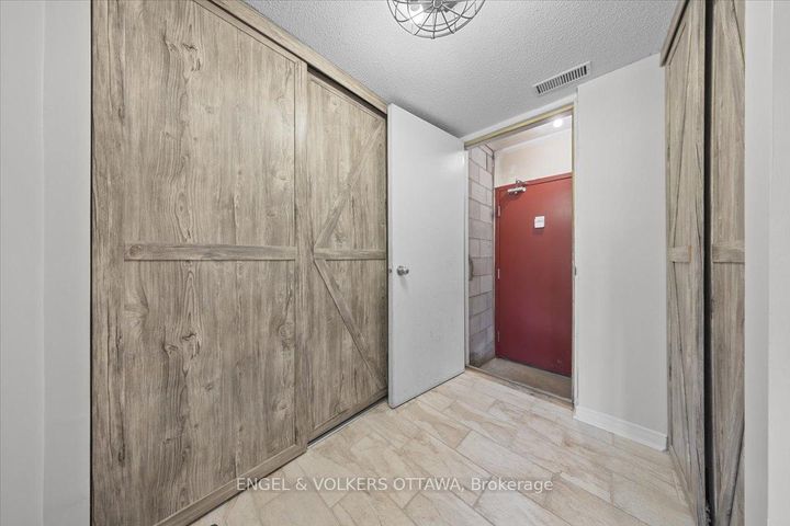 Photo 30 at 241 Monterey Drive, Nepean (Leslie Park), Ottawa