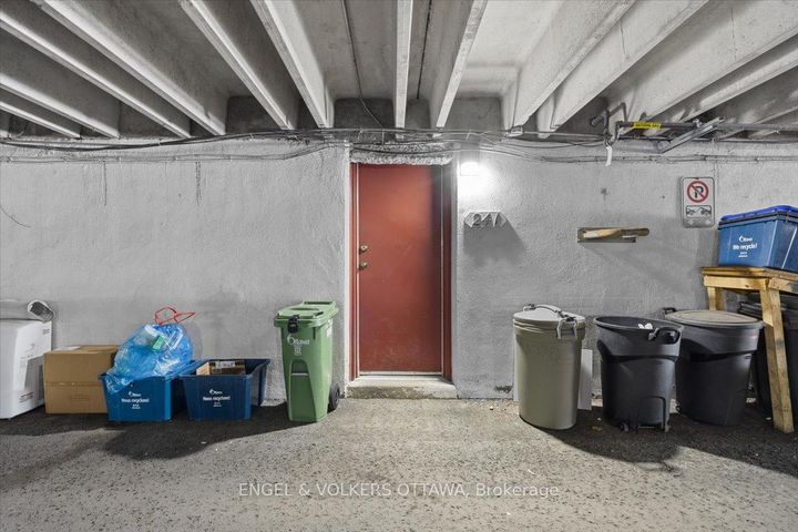 Photo 36 at 241 Monterey Drive, Nepean (Leslie Park), Ottawa