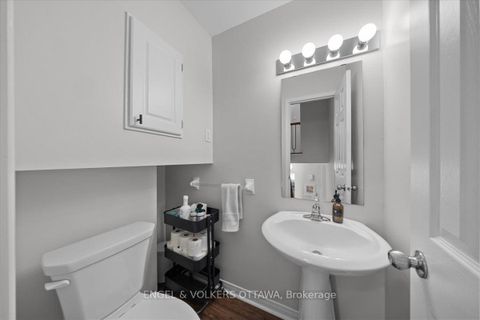 Photo 18 at 241 Monterey Drive, Nepean (Leslie Park), Ottawa