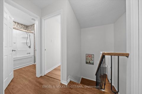 Photo 19 at 241 Monterey Drive, Nepean (Leslie Park), Ottawa