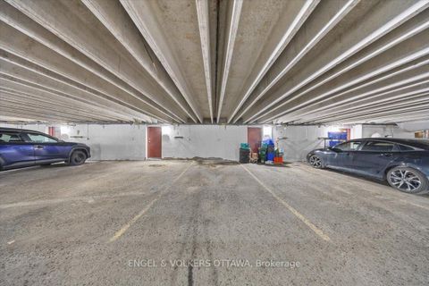 Photo 35 at 241 Monterey Drive, Nepean (Leslie Park), Ottawa