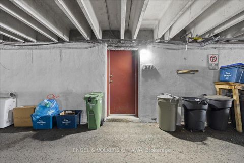 Photo 36 at 241 Monterey Drive, Nepean (Leslie Park), Ottawa